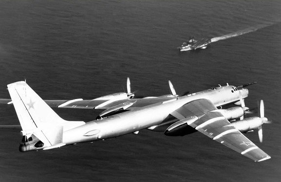 Самолет дальней разведки и целеуказания Ту-95РЦ