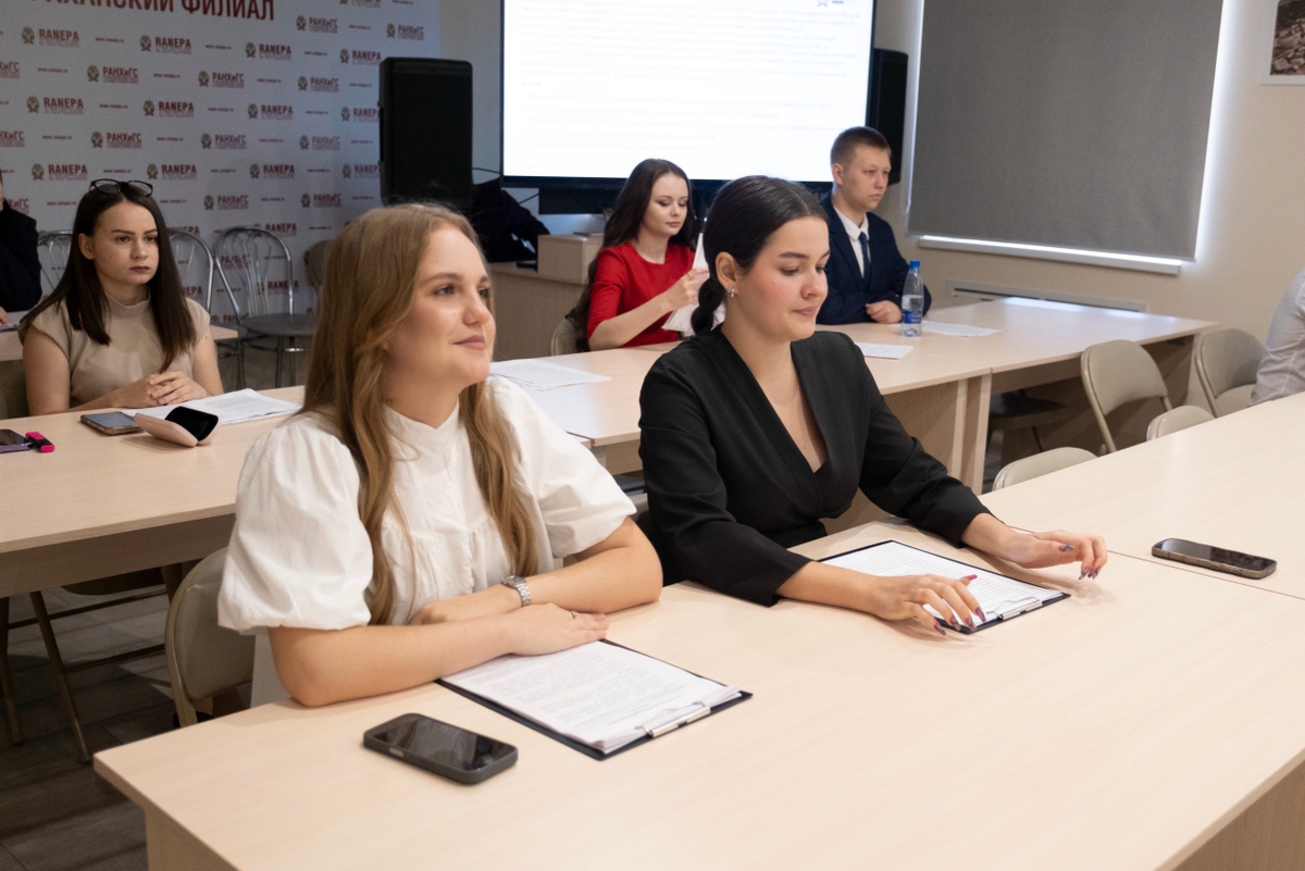    Фото: Дума Астраханской области