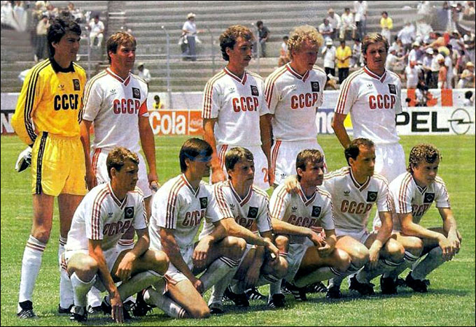 Сборная СССР перед матчем с Венгрией 2 июня 1986 г. Фото с сайта Championat.com
