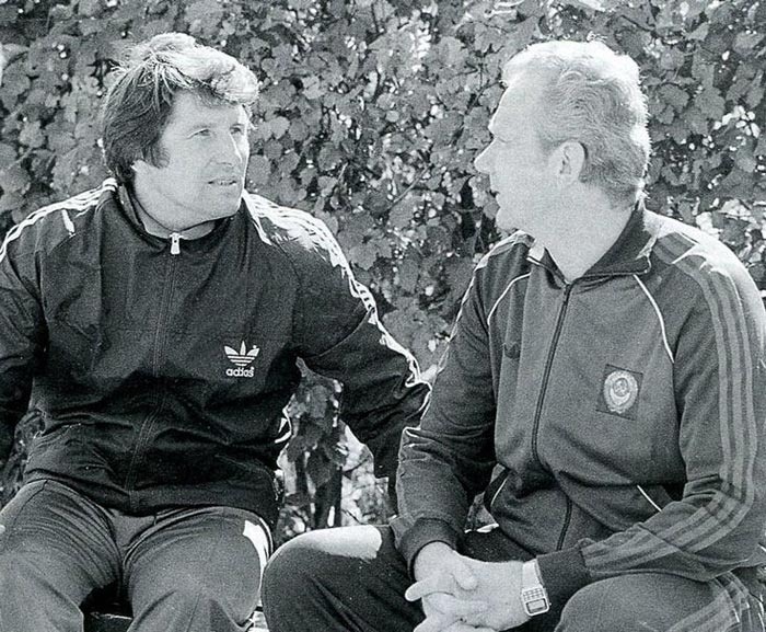 В мае 1986 года Эдуарда Малафеева (слева) сменил Валерий Лобановский (справа)