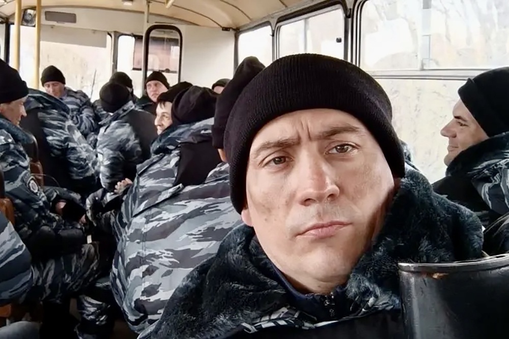    Денис Чичелов, позывной "Фесс". За плечами - пятьдесят кинопроектов и пятеро детей. / из личного архива Дениса Чичелова