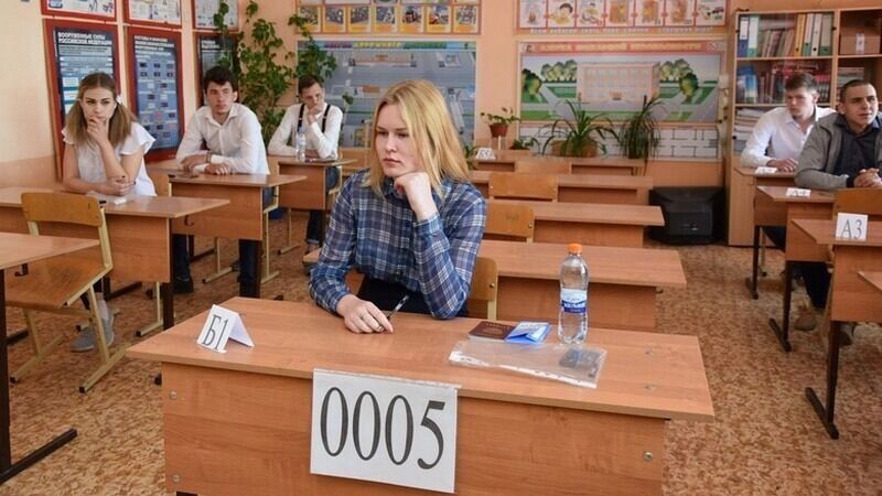    Выпускница волгоградского лицея № 3 набрала высшие баллы за ЕГЭ сразу по трем предметам   novostivolgograda.ru