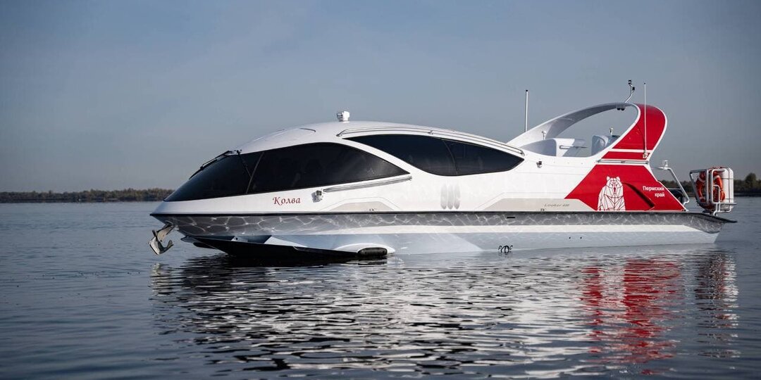 Скоростное пассажирское судно «Колва» с подводным крылом подготовили к навигации по Каме
