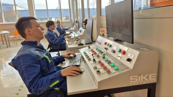 Министр образования Пучков рассказал, в чем преимущества целевого обучения  📷
