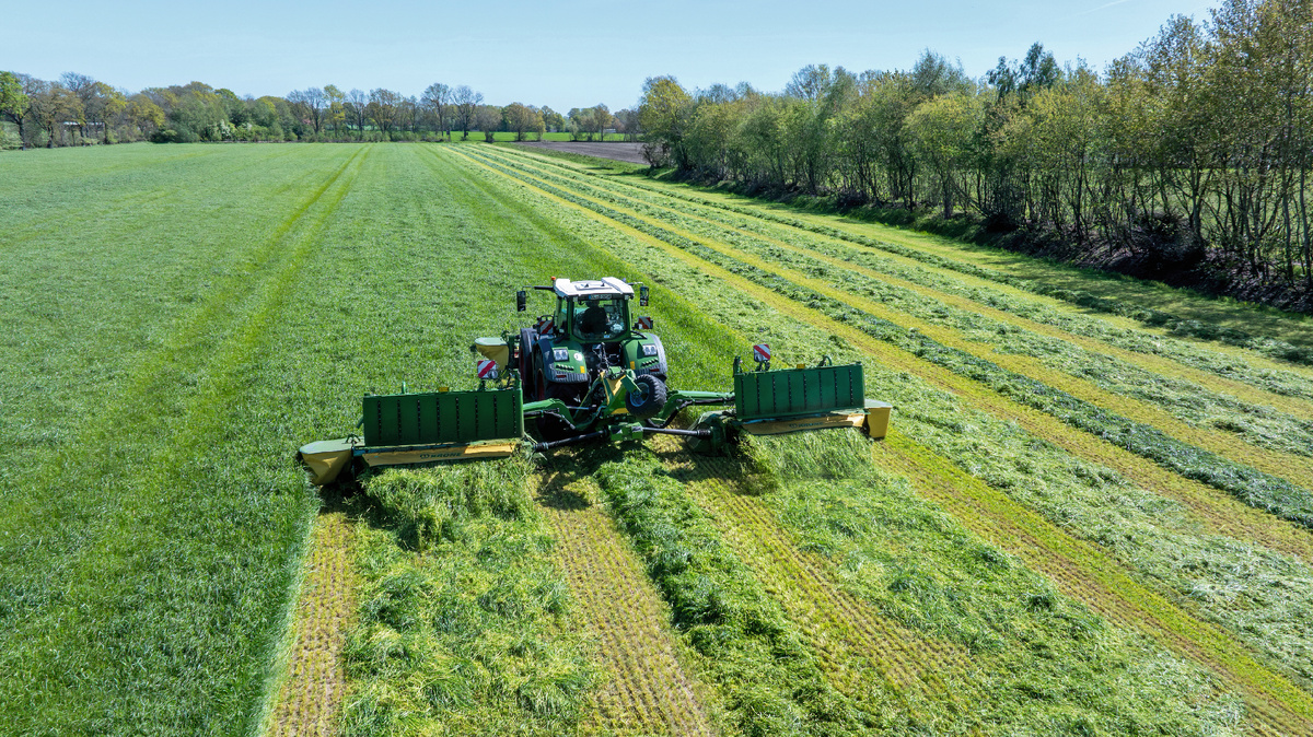 Новая косилка KRONE EasyCut B 1250 CV Fold Collect 