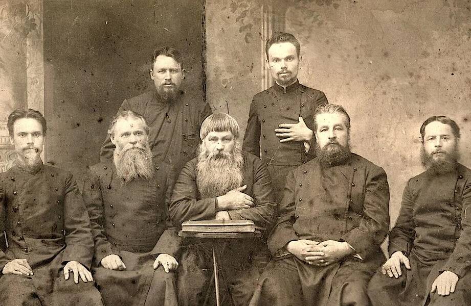 В иллюстративных целях: купцы-старообрядцы