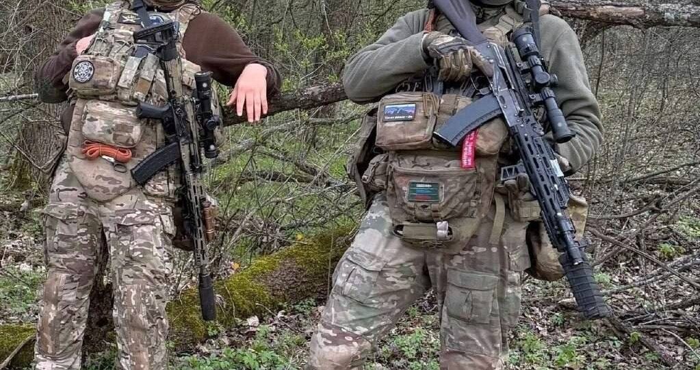 Он шел по минке,мы всё видели в прицел