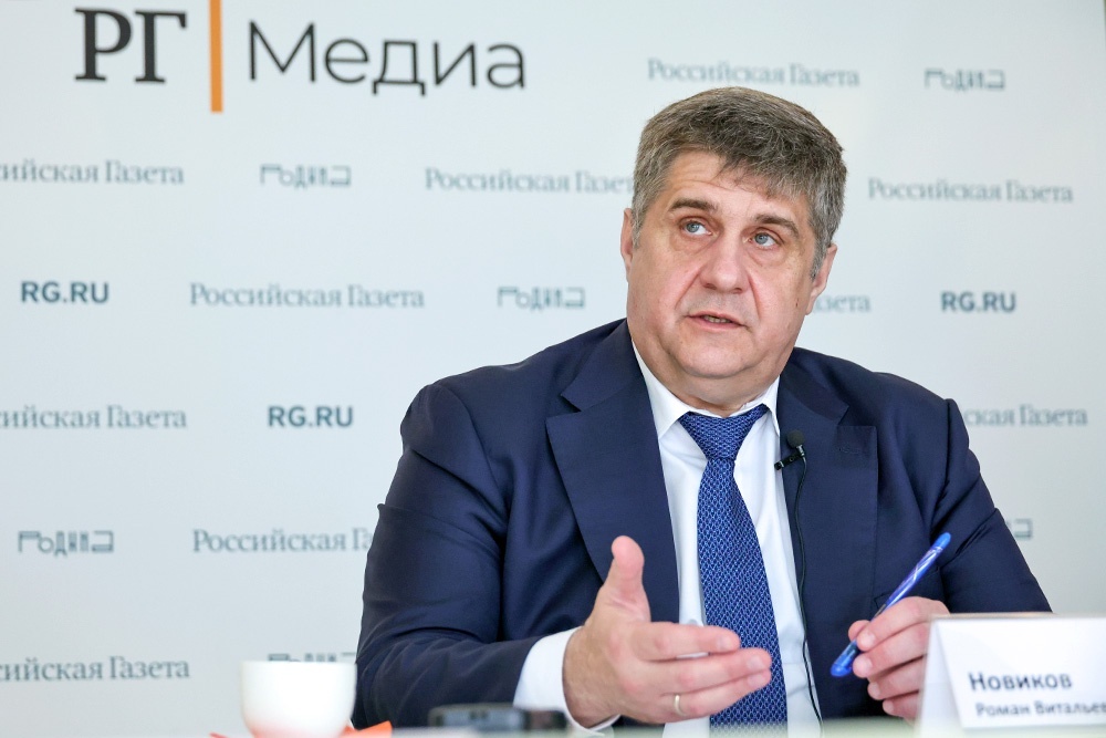    Роман Новиков: Сейчас мы используем только отечественные дорожные материалы. / Роман Наумов/ РГ