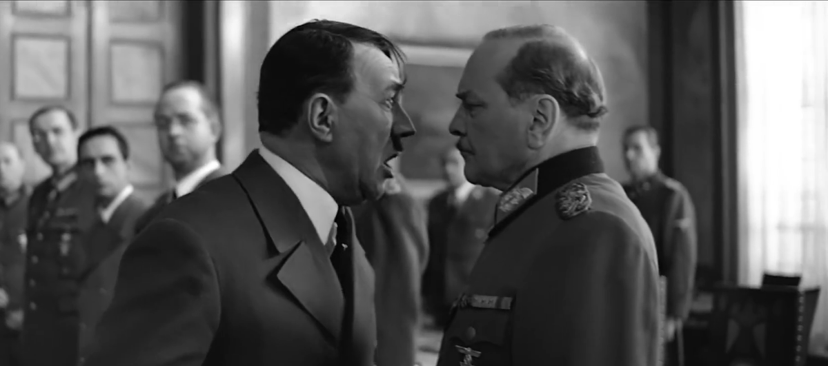 Кадр из фильма-эпопеи "Освобождение" (1971 г.) Гитлер с яростью узнает от генерала Гудериана, что советские войска в 80-90 км от Берлина