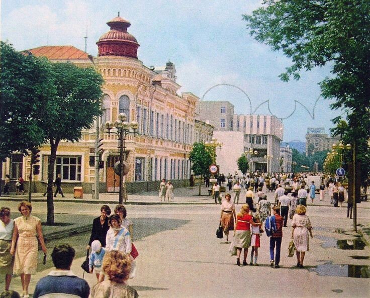 Старый домашний Саратов  80-х годов.