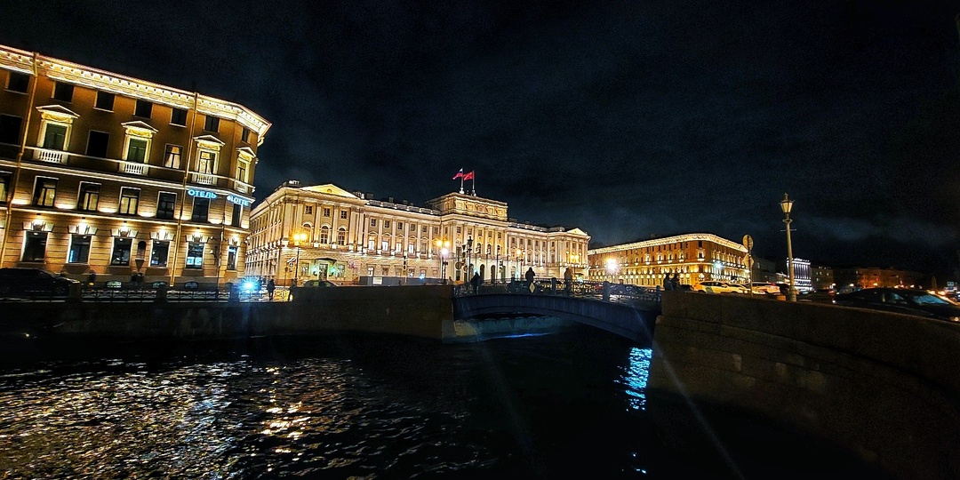 Прогулка по ночному Петербургу 👉 Мои правила в 55 лет