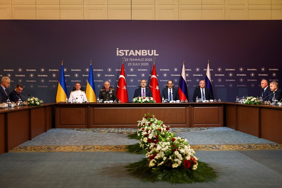    Турция готова предоставить площадку в Стамбуле для переговоров РФ и Украины REUTERS