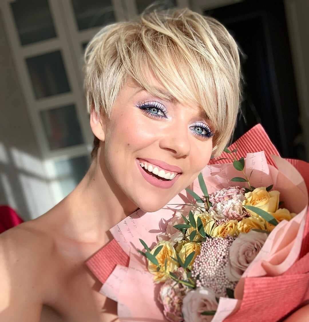 https://www.instagram.com/best_shorthairstyles/