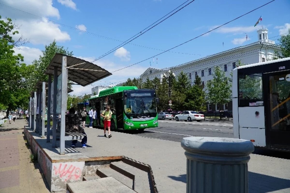    Одежду из бутика в Хабаровске продали на остановке за 3 тысячи после кражи