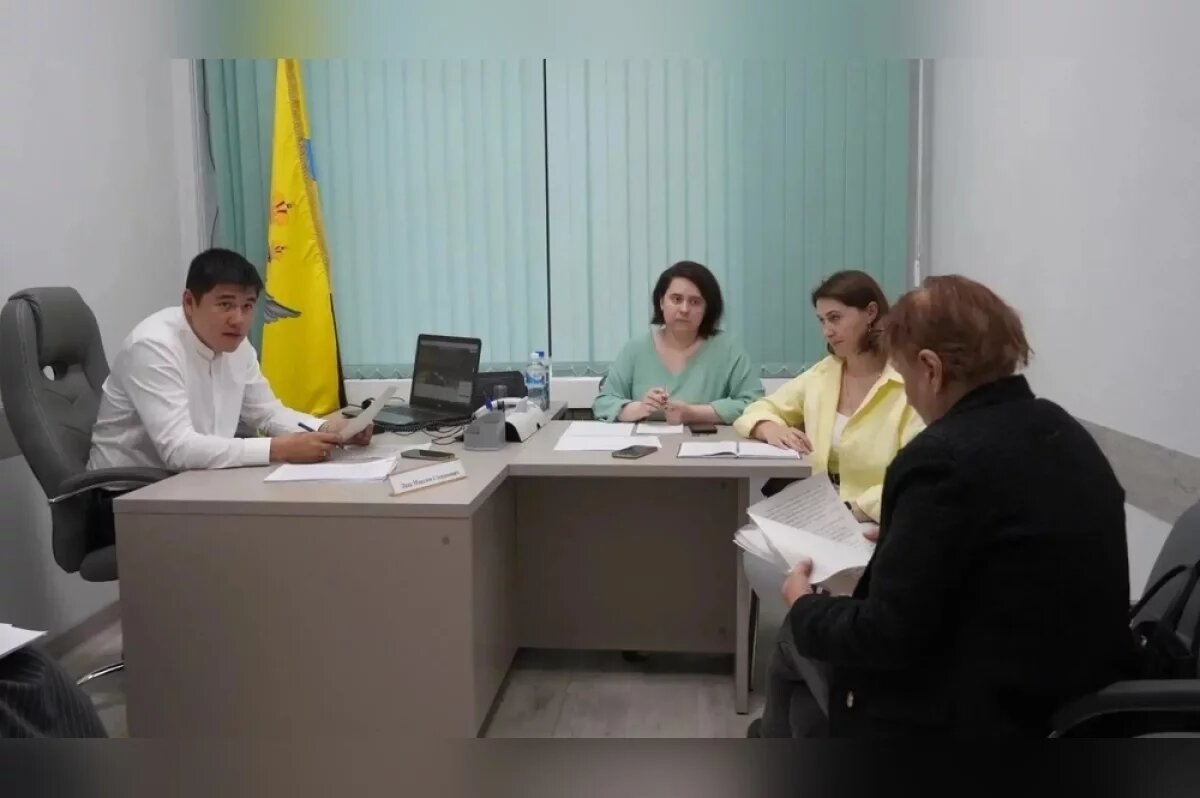    В мэрии Оренбурга разобрали жалобы на ЖКХ и ремонт дворов
