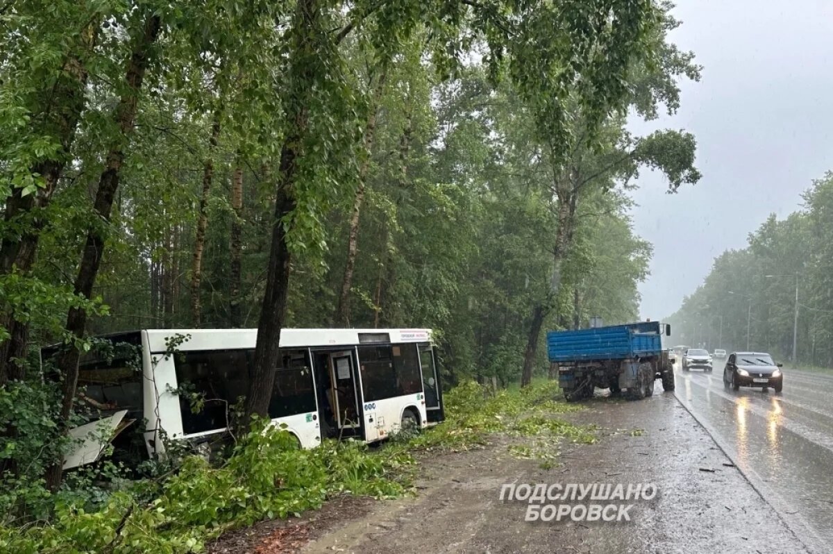    В Пермском крае рейсовый автобус съехал в кювет