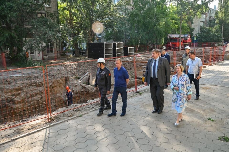    Реконструкция теплосети на улице Деповской. Источник: barnaul.org
