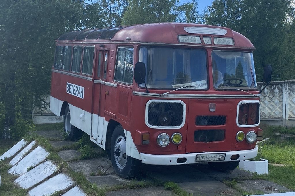 Такие автобусы перевозили пассажиров в 1970-х (фото: Мария Орлова)