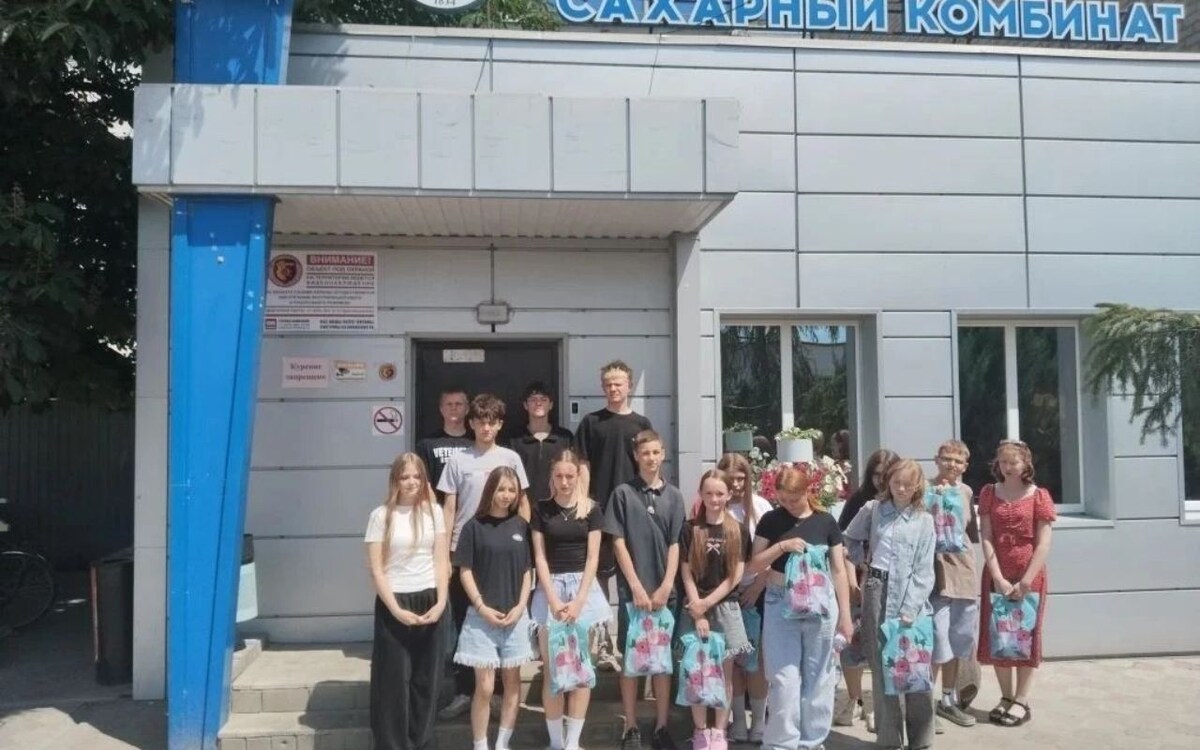    ГК «Продимекс» провела экскурсию для школьников Воронежской области на Ольховатском сахарном комбинате Фото – пресс-служба ГК «Продимекс»