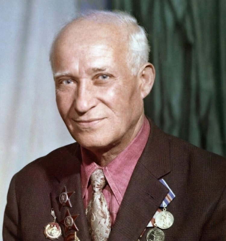 Павел Николаевич Изотов