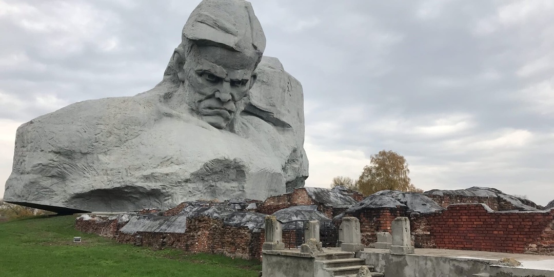«Мужество» - исполин из бетона и металла. Малоизвестные страницы истории главного монумента Брестской крепости