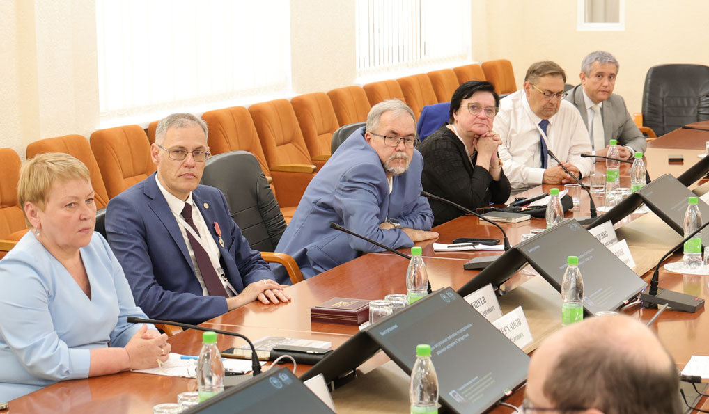 Участники встречи 16 июня 2026 г. в АН РТ