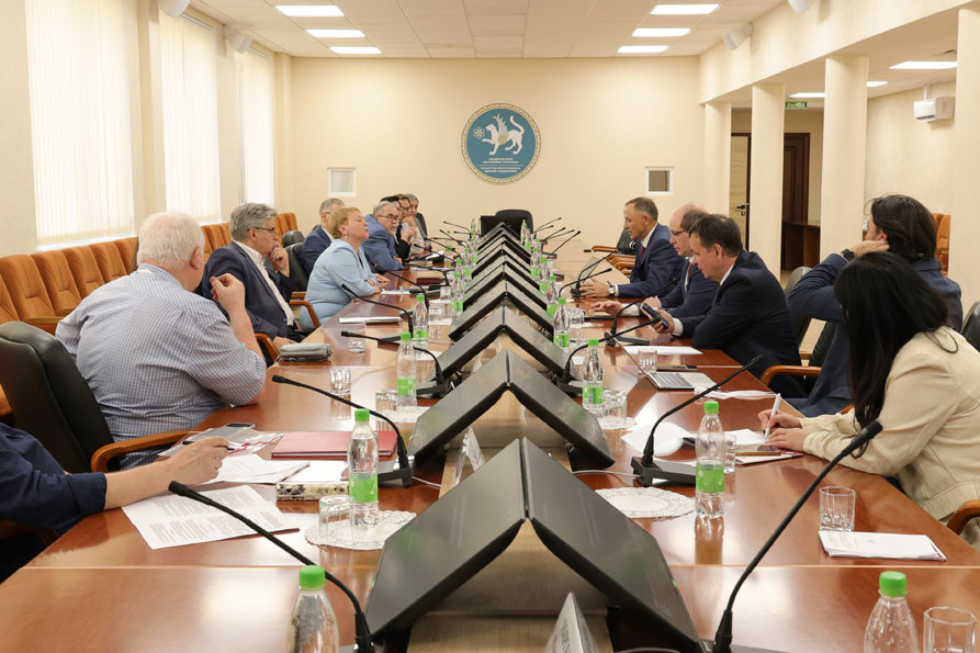 Участники встречи 16 июня 2026 г. в АН РТ