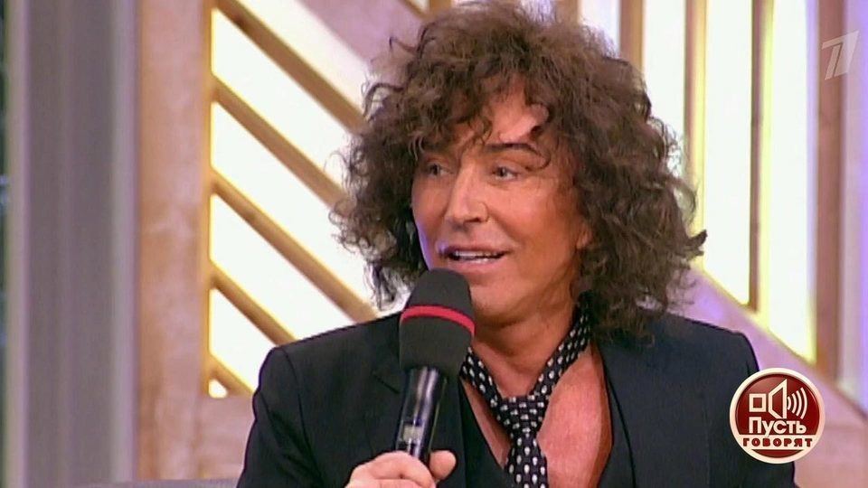 Кадр из программы на Первом канале. Валерий Леонтьев