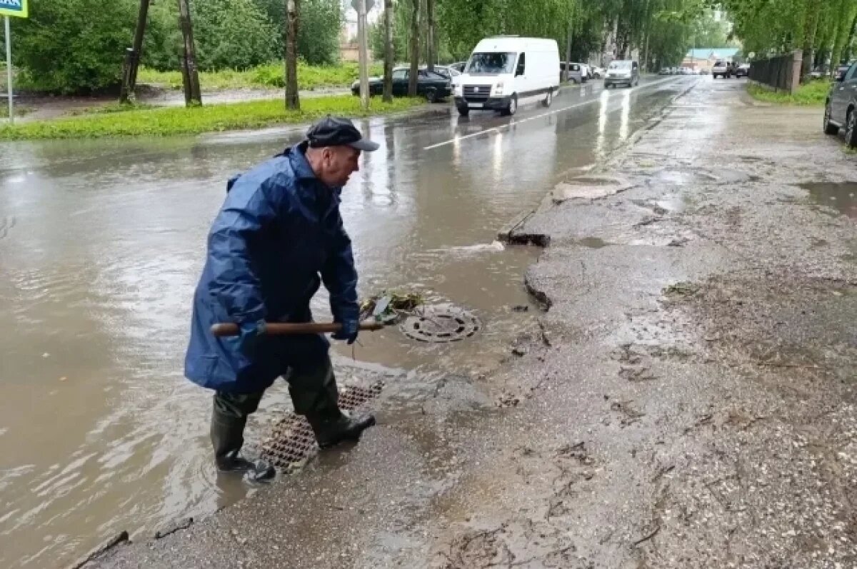   Мэр Сыктывкара рассказал о последствиях накрывшего город сильнейшего ливня
