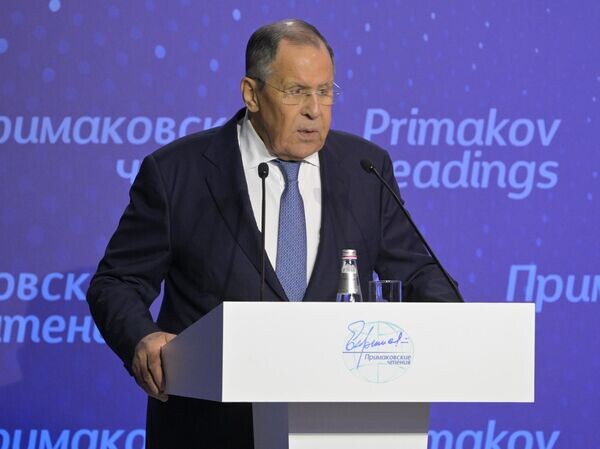 Лавров об украинском урегулировании: мяч не на стороне России