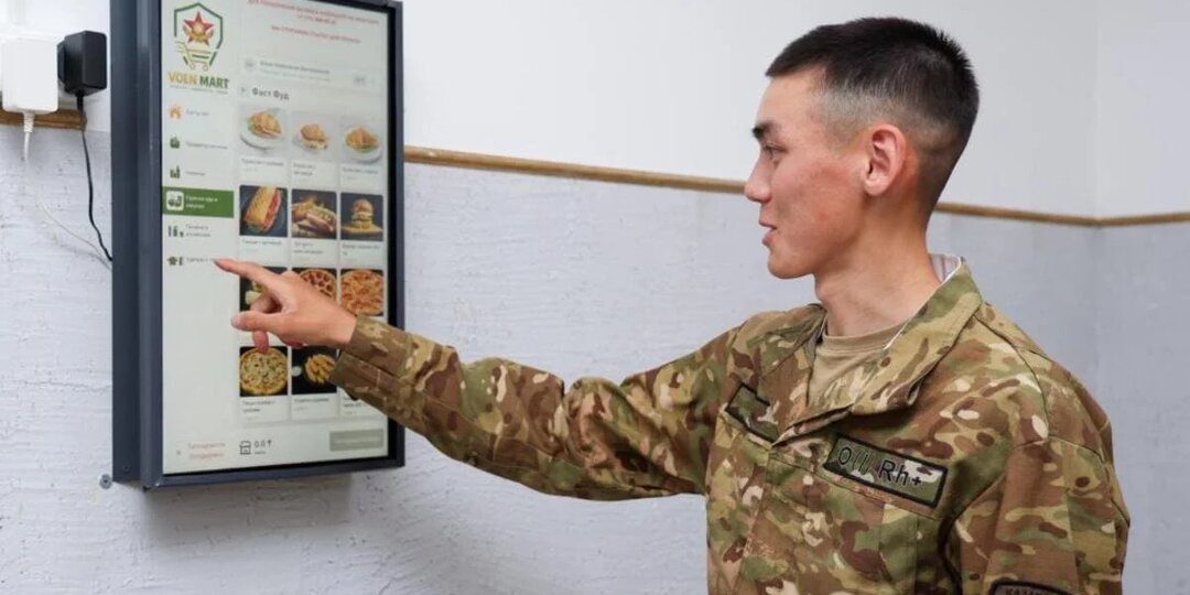 Казахстанские солдаты смогут заказывать пиццу, бургеры и товары с доставкой прямо в войсковую часть