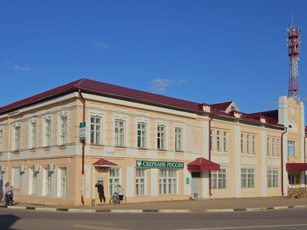    Площадь Карла Маркса в городе Талдом, Московская область, Россия | © Фото : A.Savin / Wikimedia Commons