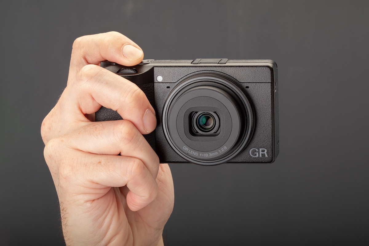    Ricoh GR IV — маленький фотоаппарат с большими возможностями / Фото: dpreview.com