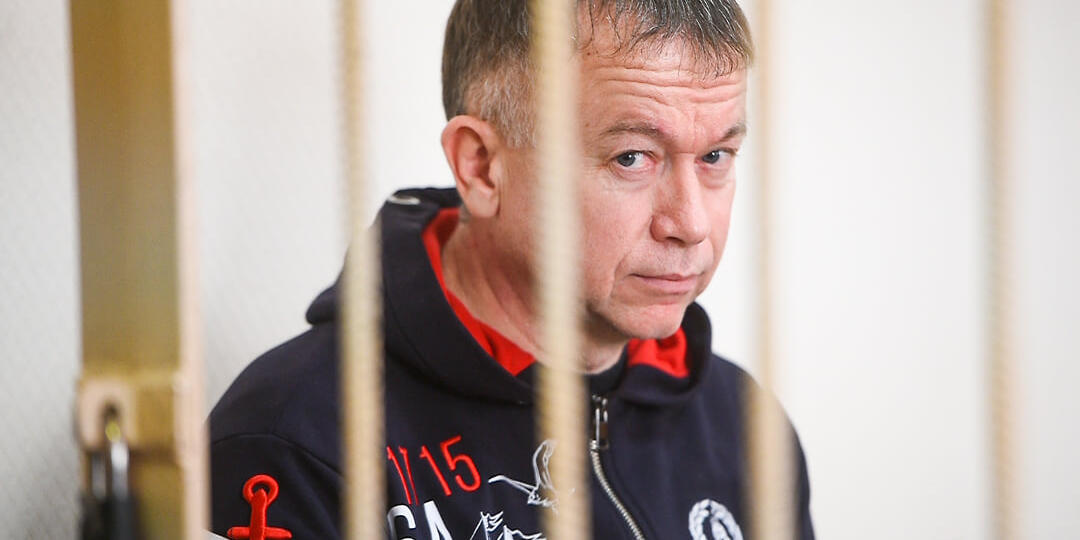 Для экс-главы антикоррупционного управления новосибирского ГУ МВД требуют 15 лет