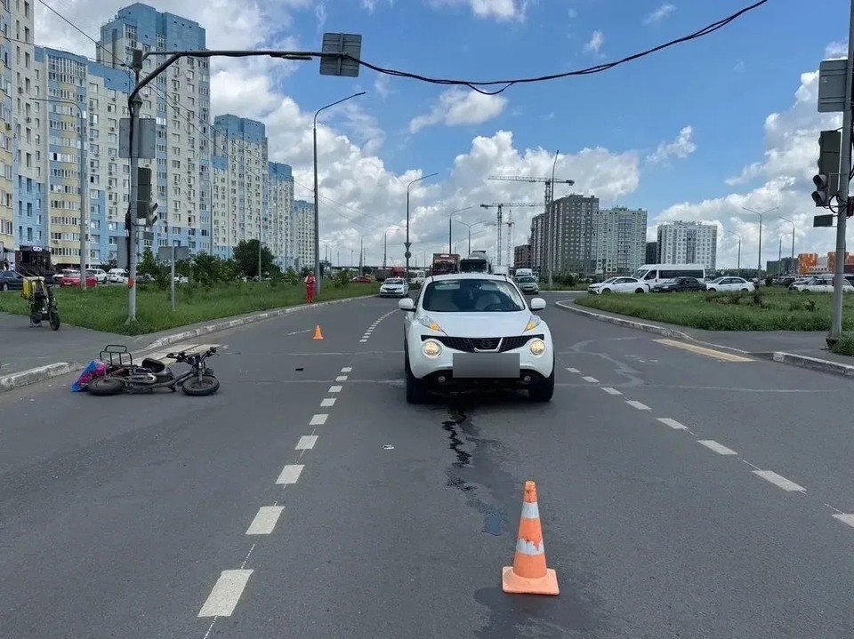    В результате аварии обоих подростков госпитализировали. Фото: полиция Оренбуржья