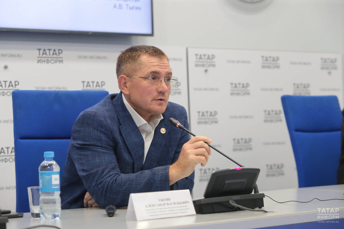 Александр Тыгин: «Наибольшее количество обращений поступило от жителей Казани, Набережных Челнов, Альметьевского, Нижнекамского и Бугульминского районов»Фото: © Рамиль Гали / «Татар-информ»