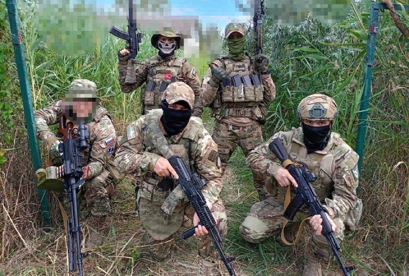 А сыновья уходят в бой