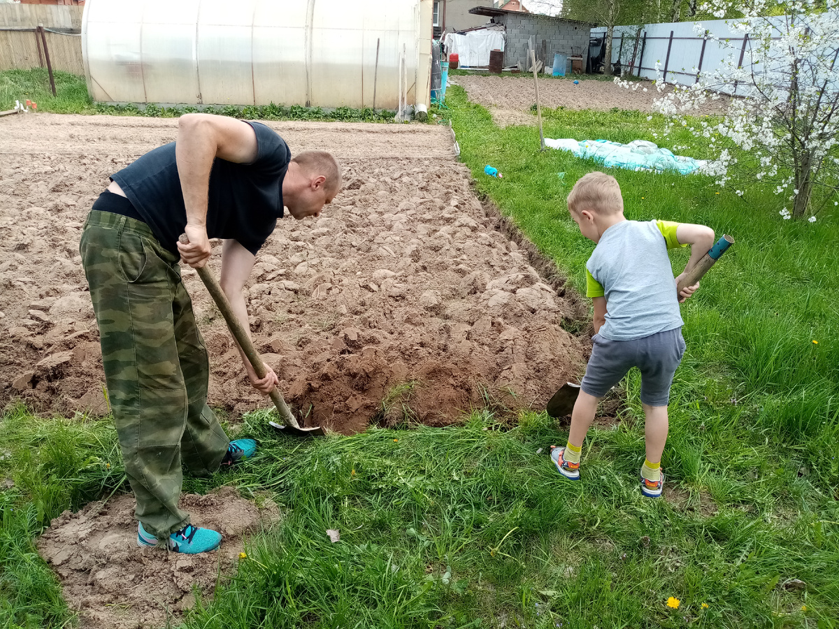 Женек с папой 