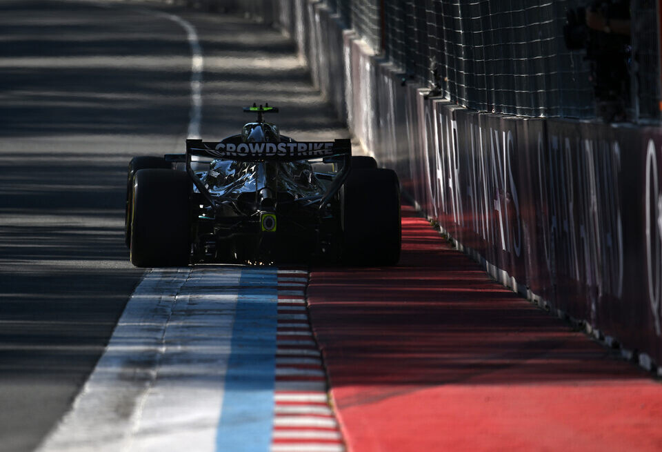    FIA запретит диффузор Mercedes в Формуле 1LAT Images / Mercedes