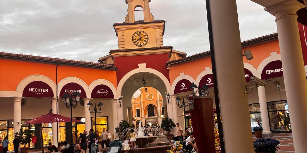 Шопинг в Шанхае аутлет Florentia village