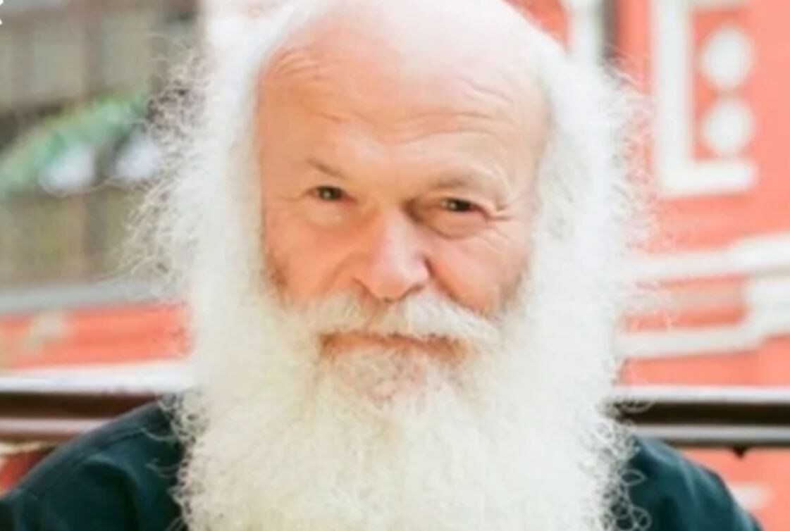 Протоиерей Константин Островский служит в Красногорске