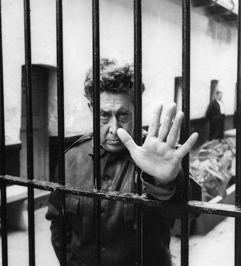 Хосе Давид Альфаро Сикейрос в тюрьме Лекумберри, 1960