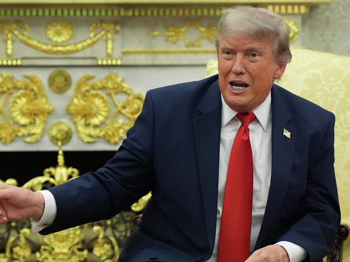    Президент США Дональд Трамп во время встречи с генеральным секретарем НАТО Марком Рютте в Овальном кабинете | © AP Photo / Jacquelyn Martin