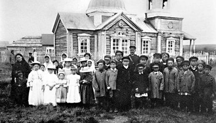   Фото: Школьники города Гижигинска, начало XX века / kolymahistory.ru