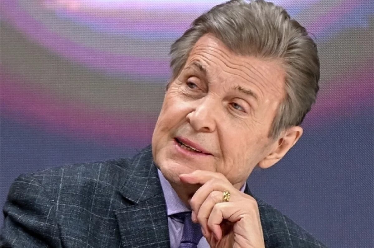    Певец Лев Лещенко.
