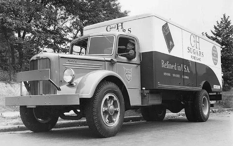 Рис. 1. Mack L-series