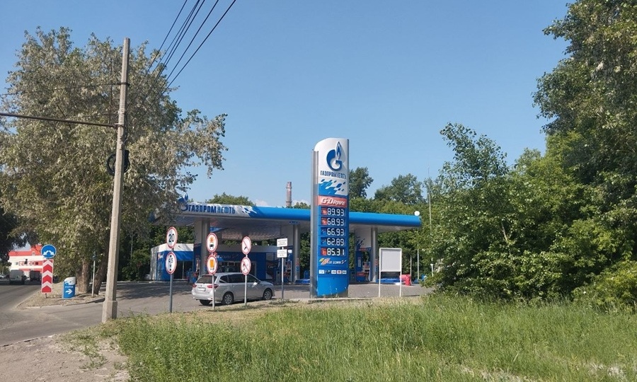 Новосибирские депутаты отказались обсуждать ситуацию с топливом на АЗС