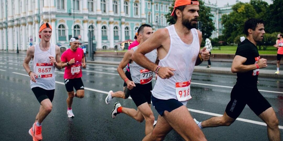 Они добегают до финиша — и плачут. Почему марафон ломает даже самых сдержанных
