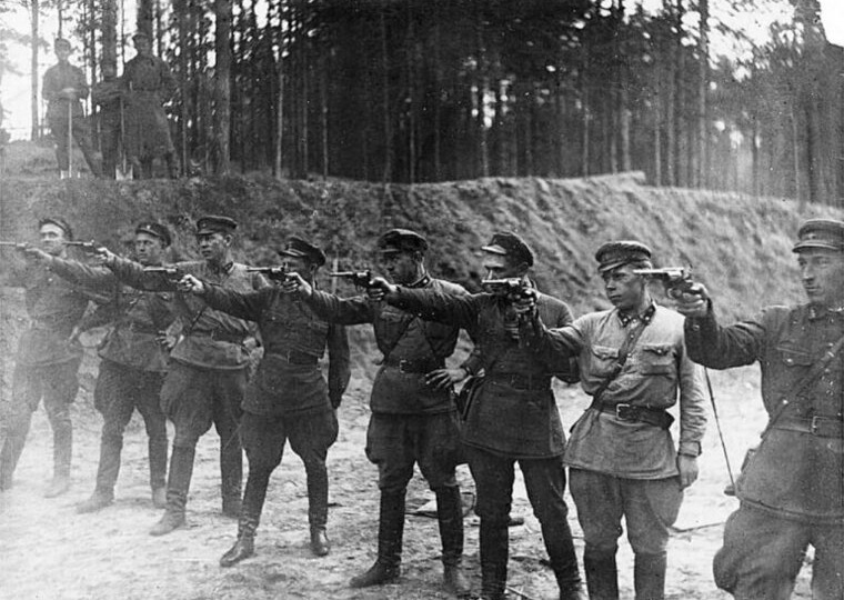За что на самом деле в 1937 году Сталин приказал арестовать одного из главных инициаторов Большого террора в НКВД Льва Миронова
