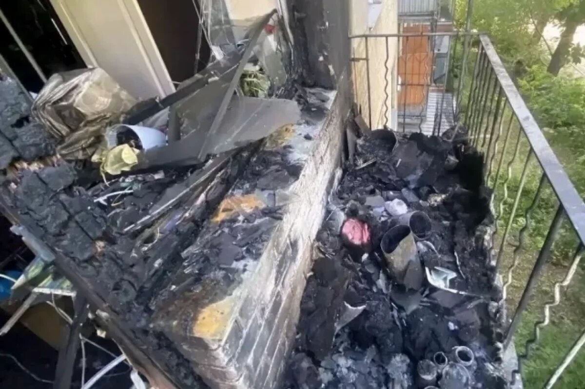    Пожар с пострадавшей на Гагарина в Челябинске мог вызвать окурок с балкона